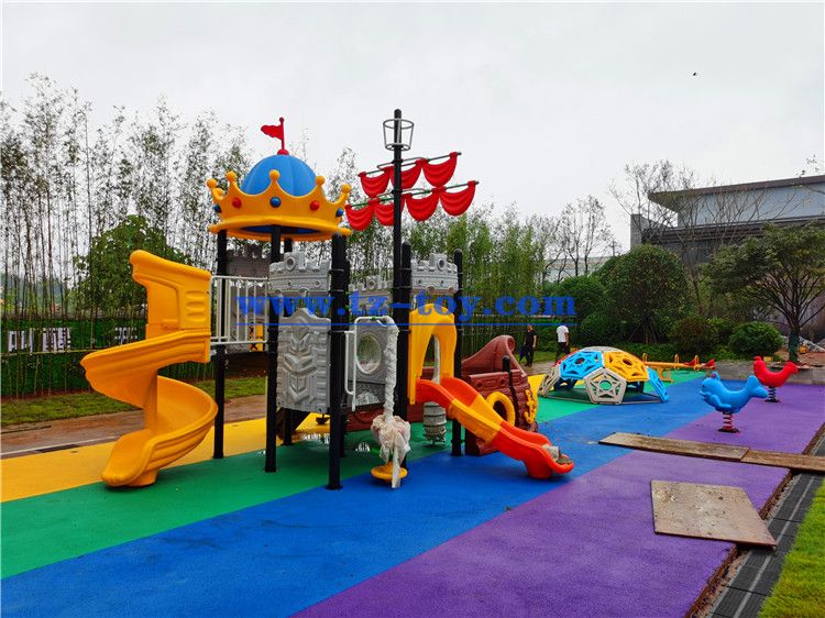 專(zhuān)業(yè)供應的兒童游樂(lè )設備