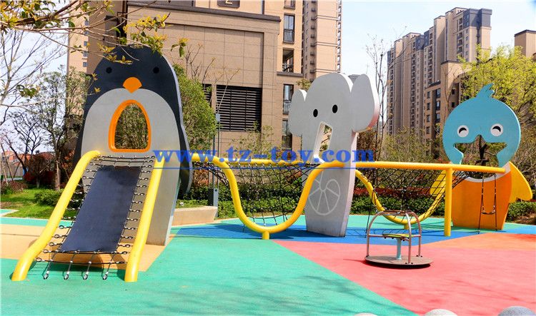 國外兒童碰碰車(chē)游樂(lè )設備