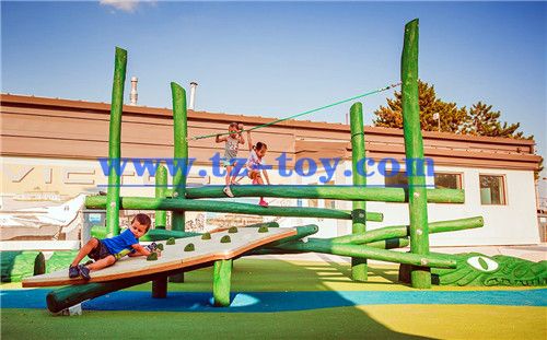 大型兒童游樂(lè )場(chǎng)設備