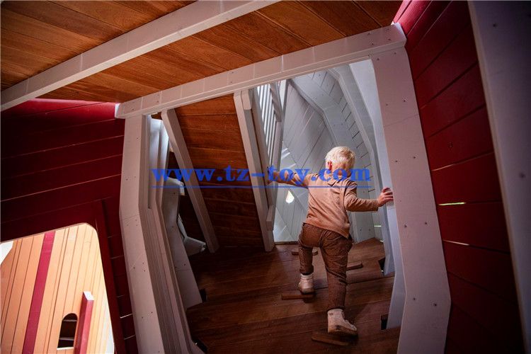 無(wú)動(dòng)力游樂(lè )場(chǎng)設備 無(wú)動(dòng)力游樂(lè )場(chǎng)設備