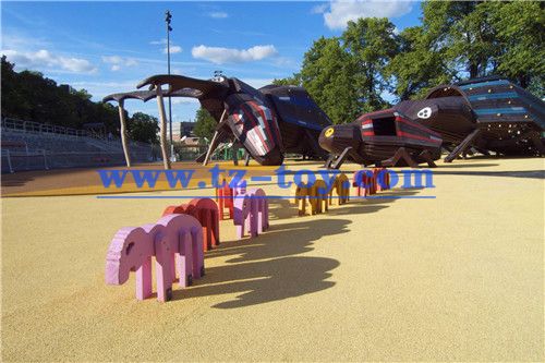 小型兒童游樂(lè )場(chǎng)設備